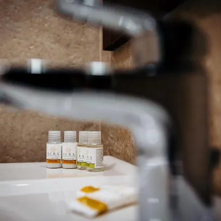 La Cattedrale Pensión 4*