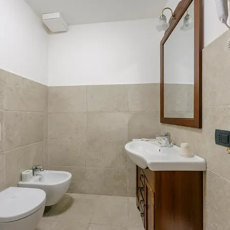 La Cattedrale Pensión 4*